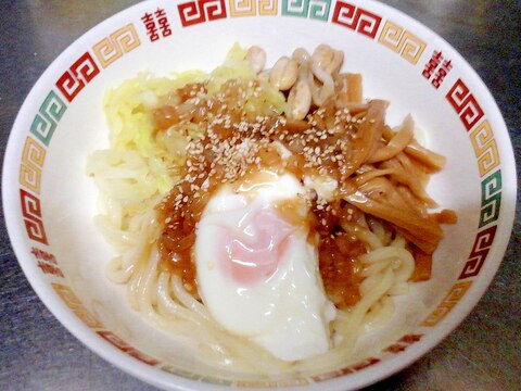 冷凍うどんで冷し汁なしラーメン風